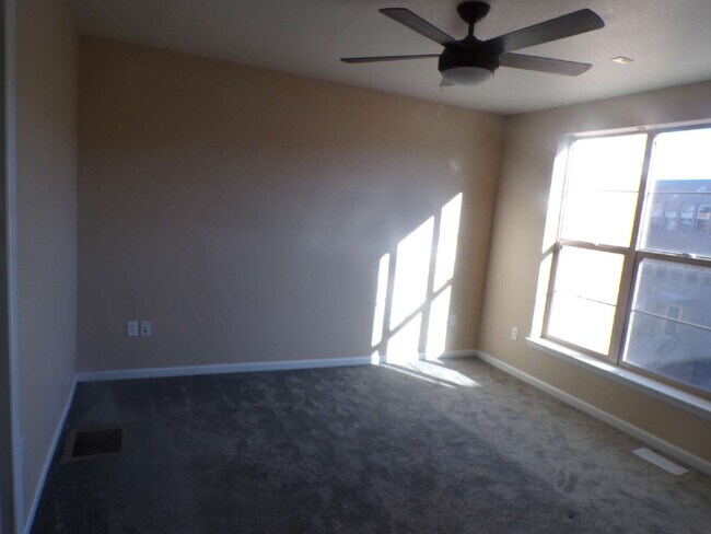 Belmar Townhome - 3 Bedroom, 3 Bathroom (70Vi)