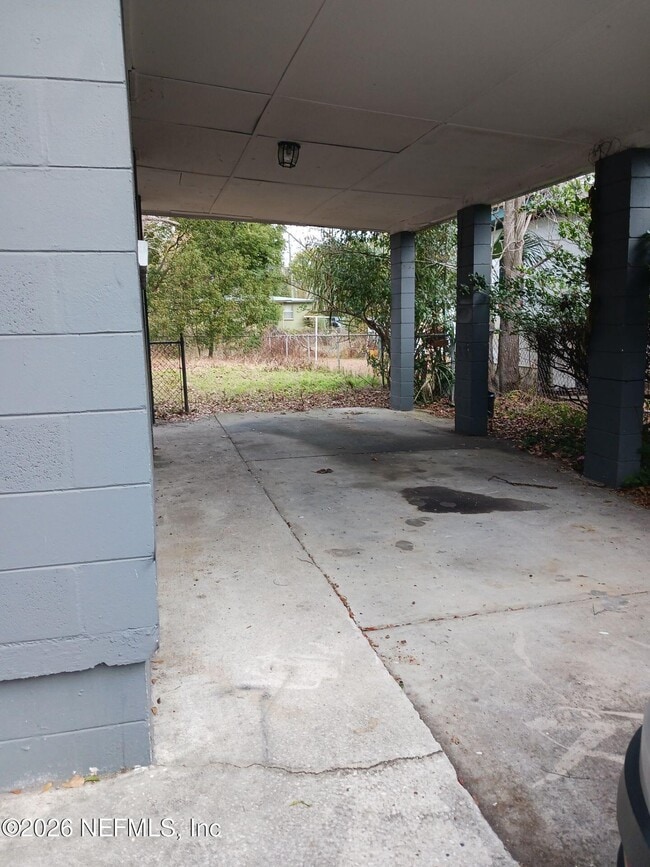 Photo - 2733 King Cole Dr