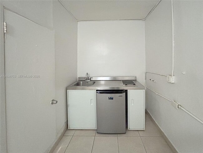Building Photo - 1079 NW 112th Terrace Unit 2