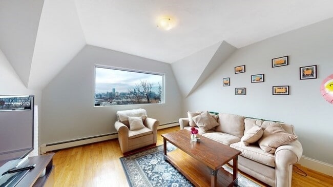 Photo - 5 Munroe St Unit 3