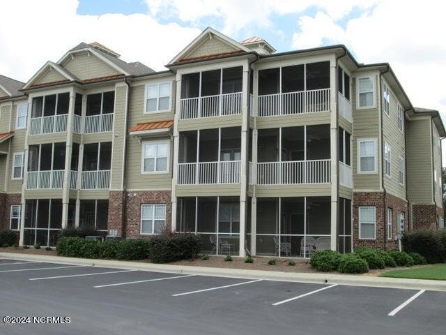 Building Photo - 395 S Crow Creek Dr Unit 1216