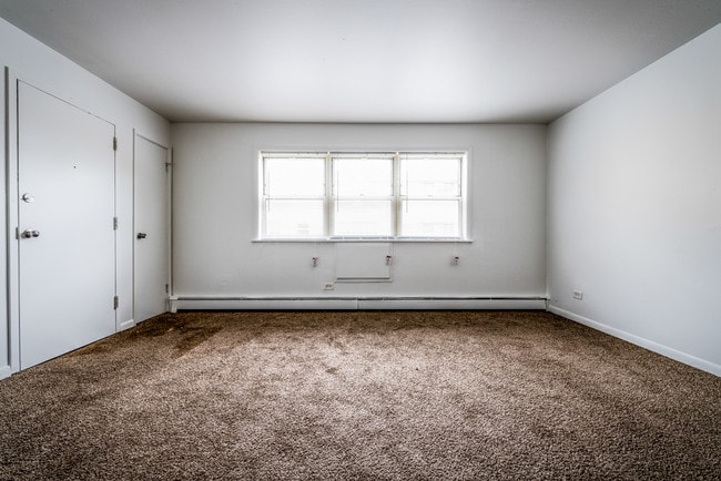 Photo - 8100 S Drexel Ave