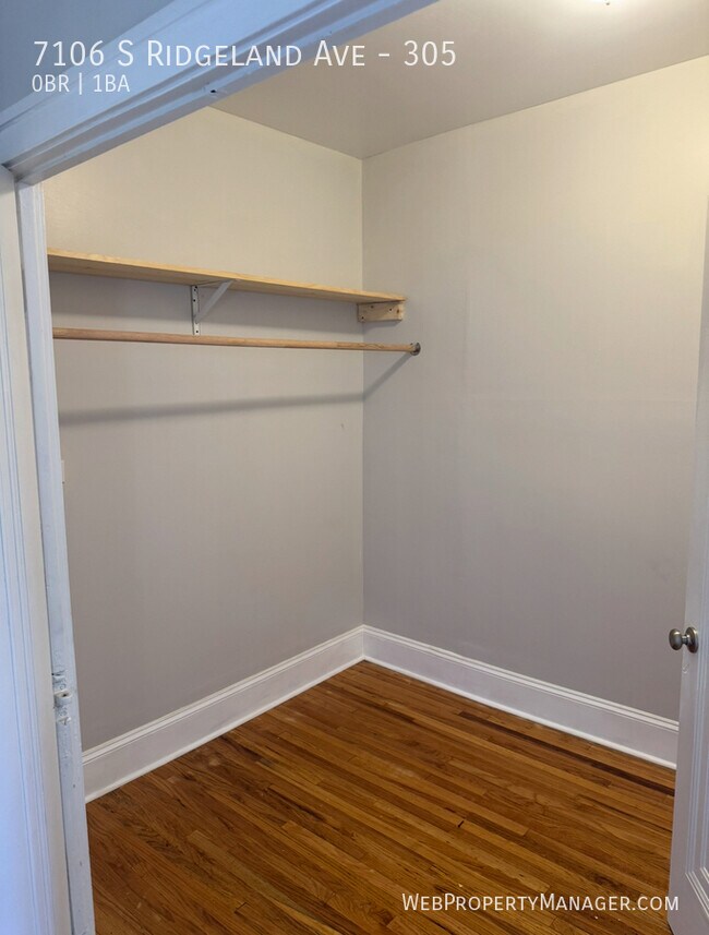 Photo - 7106 S Ridgeland Ave Unit 305