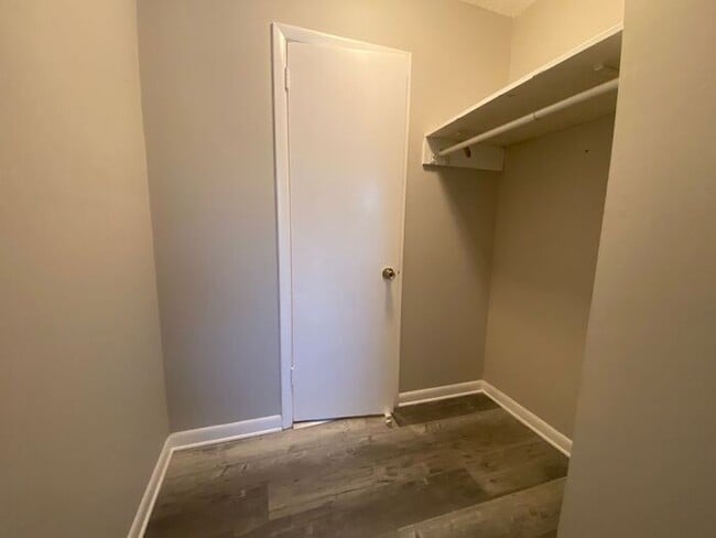 Photo - Cute & Affordable 1 Bedroom in Madison Unit Apt 1-14