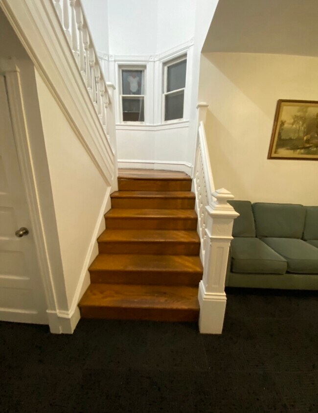 Photo - 214 W Garfield Ave