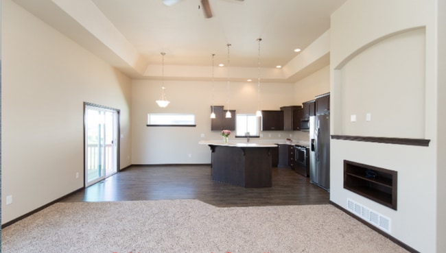 Photo - 2722 Divide St W