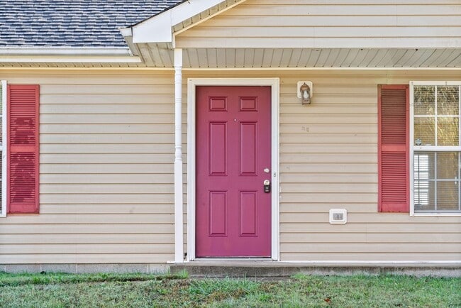 Photo - Home For Rent Near Heritage Park!