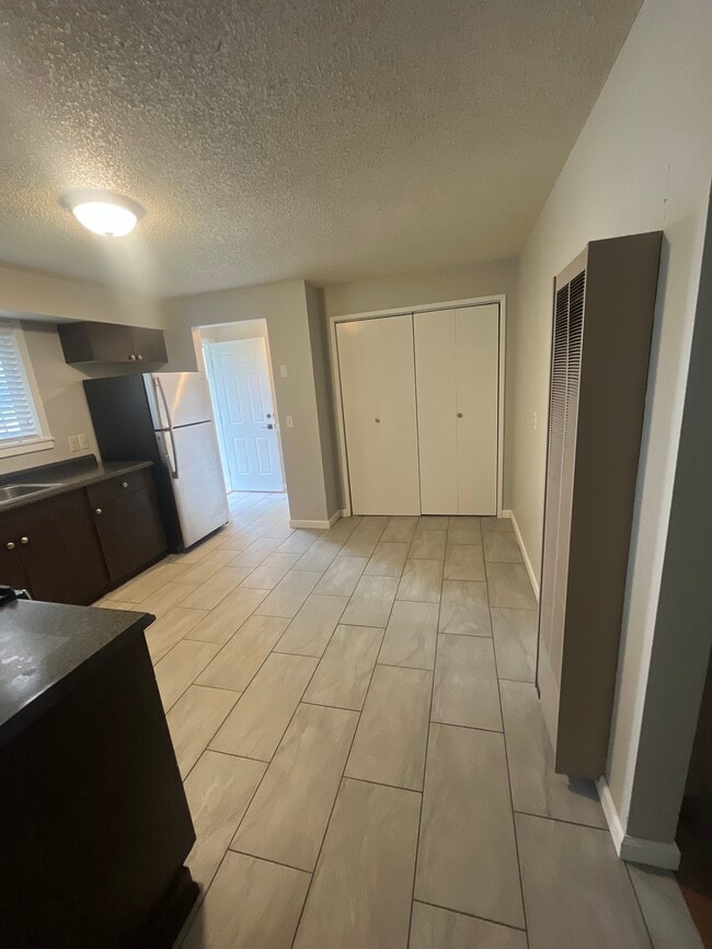 Photo - 13075 Avon Allen Rd