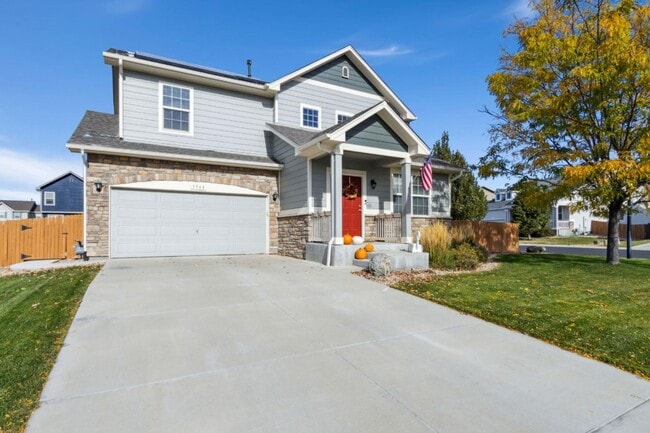Building Photo - Modern and Updated 3-Bedroom, 2.5 Bathroom Home with Solar in Windshire Park