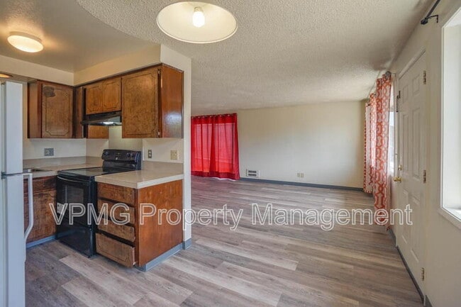 Photo - 2815 Caples Ave Unit 1