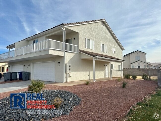 Building Photo - Pretty Parkside Duplex Rental