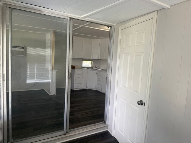 Photo - 1106 50th Ave Terrace W
