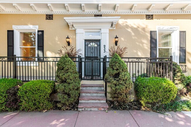 Beautiful Spanish Revival 3 Bedroom in Upt... - Beautiful Spanish Revival 3 Bedroom in Upt... House