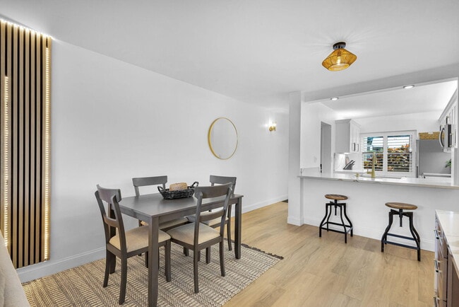 Photo - 12911 Briarlake Dr Unit 103