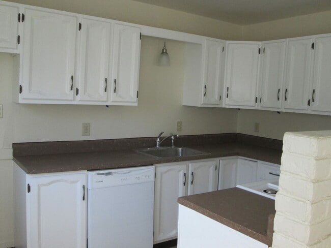 Photo - 3504 Oakview Dr