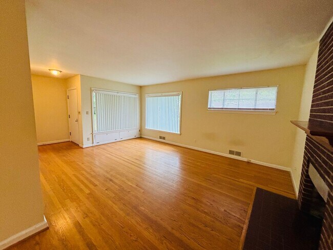 Photo - 3 Bedroom 1 Bath House