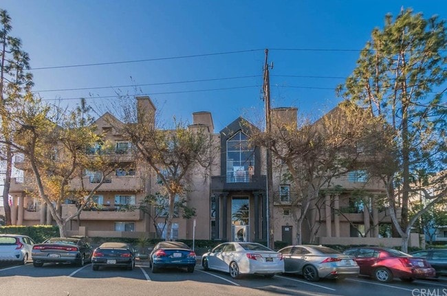 Photo - 640 W 4th St Unit 414