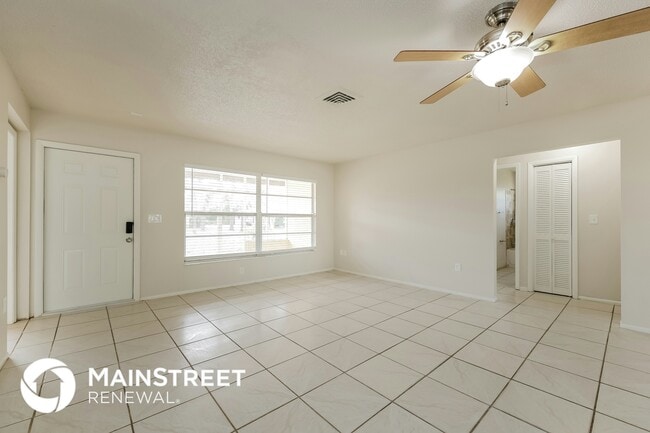 Photo - 207 Pine Glen Ct