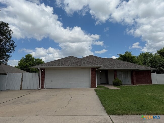 Building Photo - 3404 Granite Dr