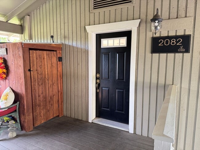 2082 W 14th Pl