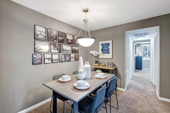 Photo - 8511 Bauer Dr Unit West Springfield 8511 T3