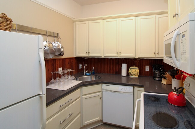 41 Starnes Ave Unit 2