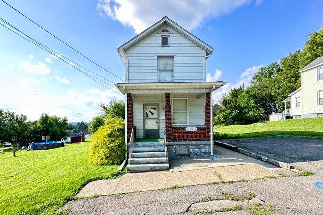 Photo - 1413 Laurel Pl