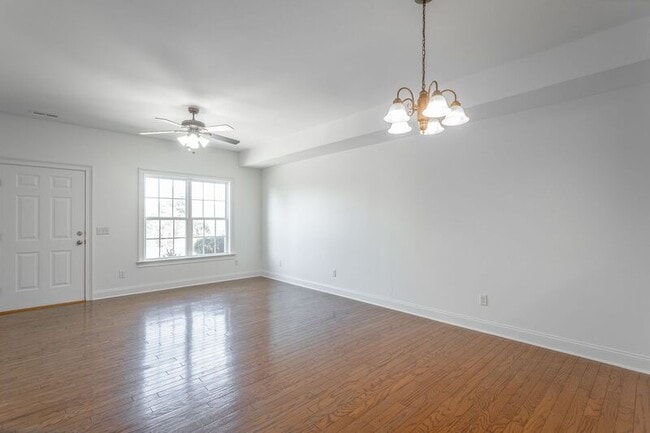 Photo - 7500 Noah Reid Rd