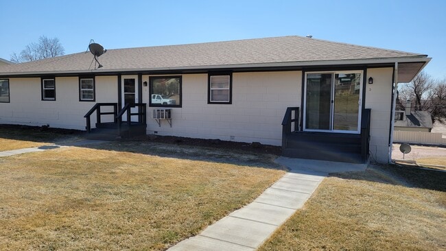 Photo - 1103 5th St Unidad 6