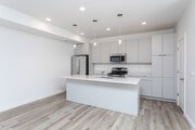3BR, 2.5BA - 1,464SF