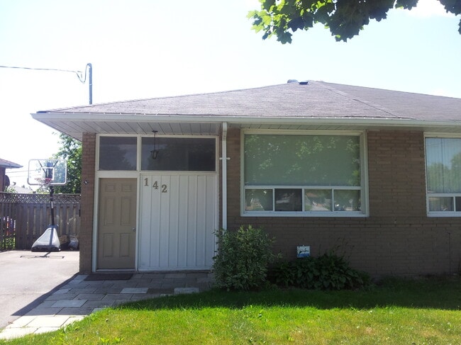 Photo - 142 Maurice Crt Unité 3-Bed