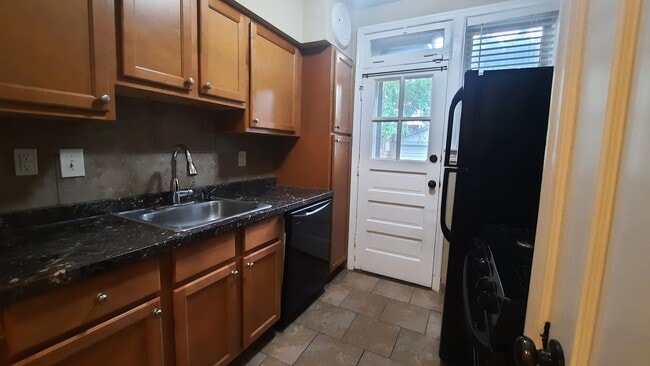 Building Photo - One-Bedroom Apartment in Dogtown*In-Unit W... Unit 1019 - 1NW