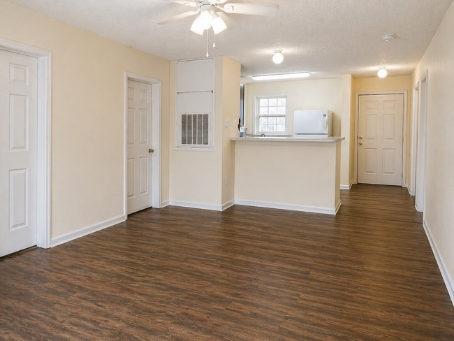 Building Photo - 1911 Wolftech Ln Unit 303C 1911