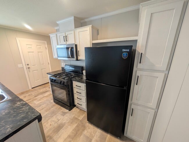 Photo - 15868 Marentette Dr