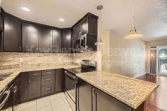 Building Photo - 1300 Golden Cir Unit 212 Rental