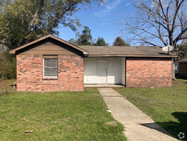 Building Photo - Gulfport 4 Bedroom Rental