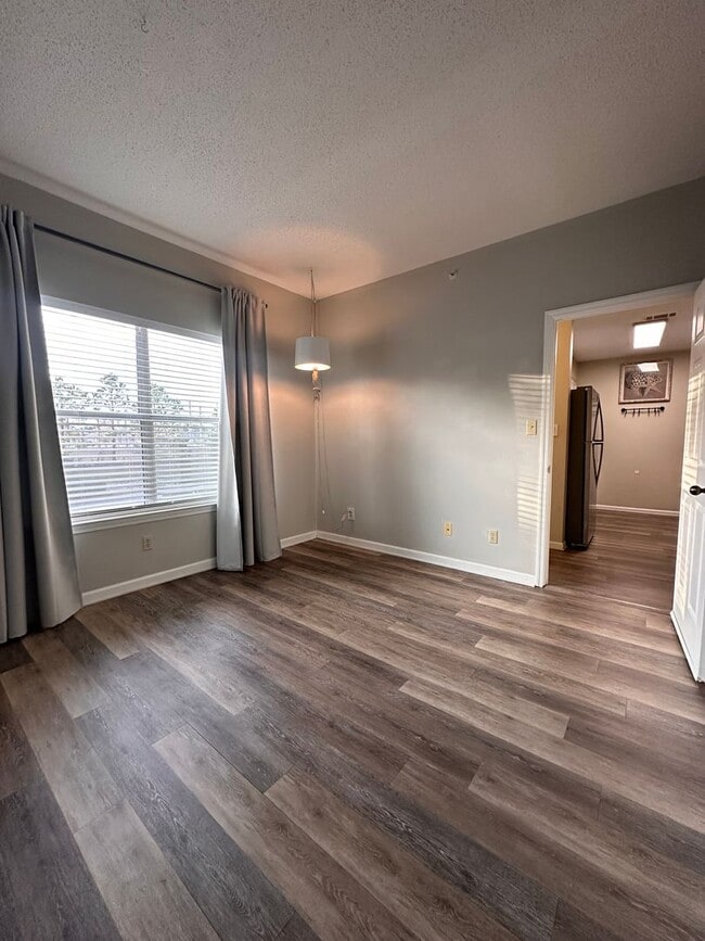 Photo - 50% OFF FIRST MONTHS RENT---- Condo in Miramar Beach