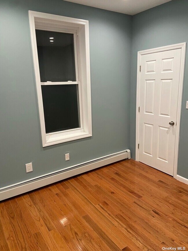 Photo - 630 E 230th St Unidad 2F