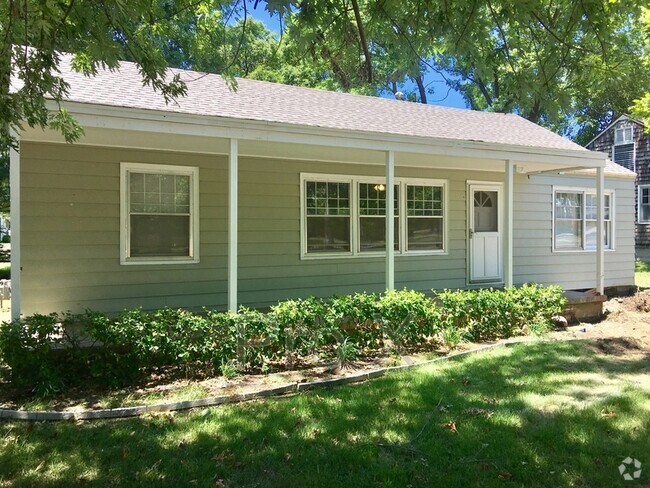 Building Photo - 1908 S Joplin St Rental