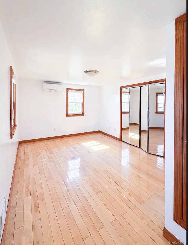 Photo - 508 Chamberlin St