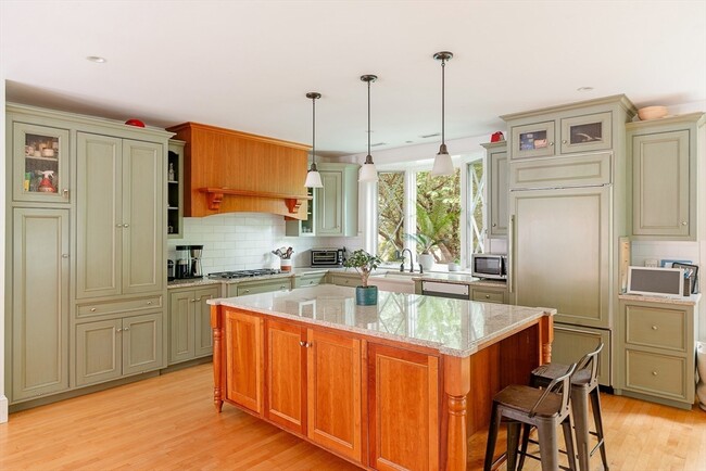 25 Bradford Rd