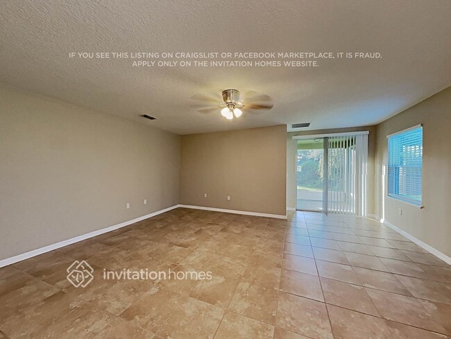 Photo - 942 Grapewood St