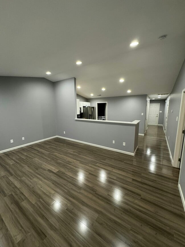 Photo - 5023 White Petal Way