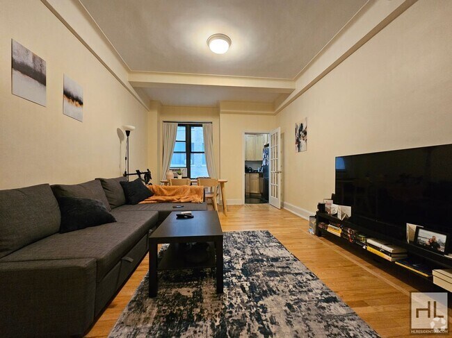 Building Photo - Spacious 1-Bedroom with 2 Full Bathrooms |... Unit 8LM Rental