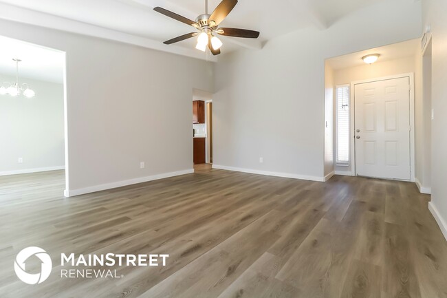 Photo - 7527 W Elm St