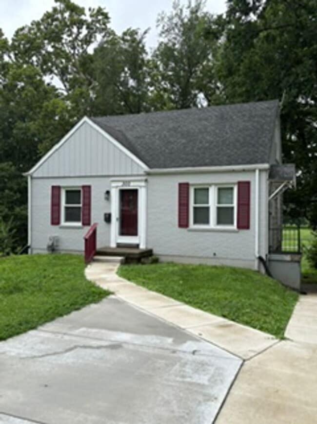 Photo - Beautiful 4 Bedroom 1 Bathroom Home