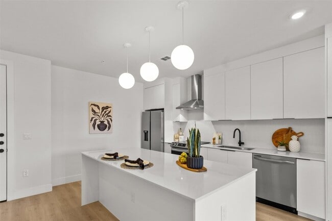 Photo - 1701 Simond Ave Unit 418