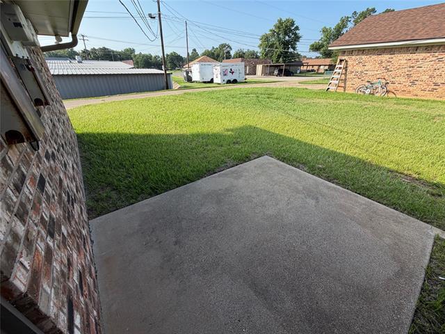 Photo - 107 Willow Ln
