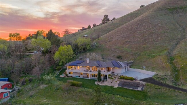 Photo - 4275 N 36th St