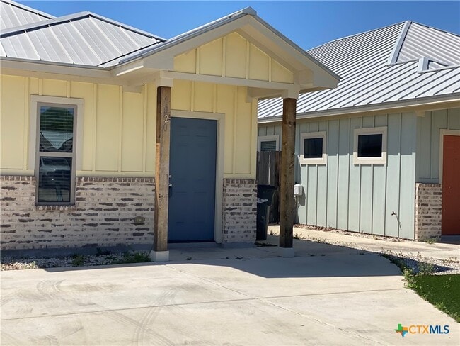 Building Photo - 1020 Mellow Breeze